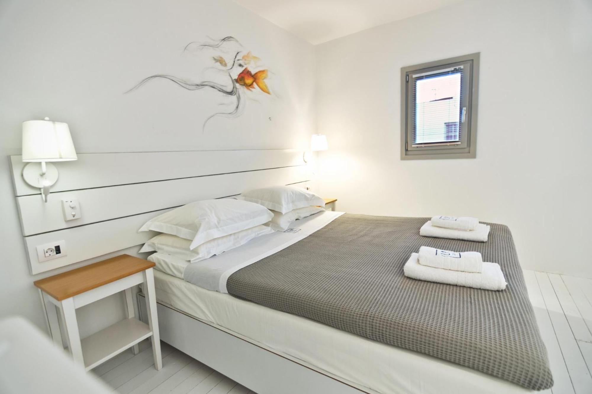 Lindos Comfy Suites エクステリア 写真